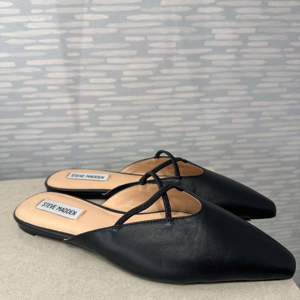 Steve Madden Black Flats with Strappy Detail